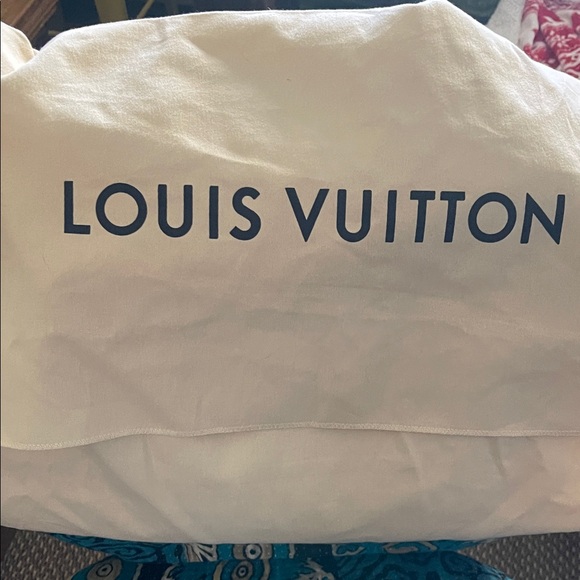 Louis Vuitton Odeon MM Brown and Tan Monogram Crossbody - Picture 13 of 13